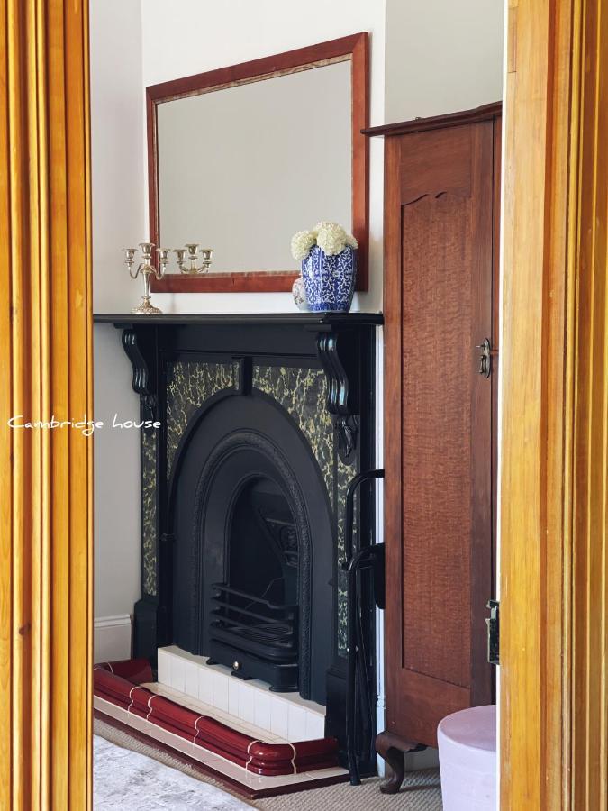 Cambridge House Breakfast & Bed Bed & Breakfast Geeveston Bagian luar foto